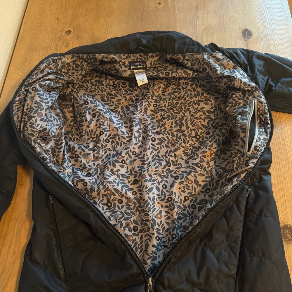 Patagonia Mor Coat Quilted Insulated Full Length Jacket Black Lining XS 28496 - Picture 2 of 11